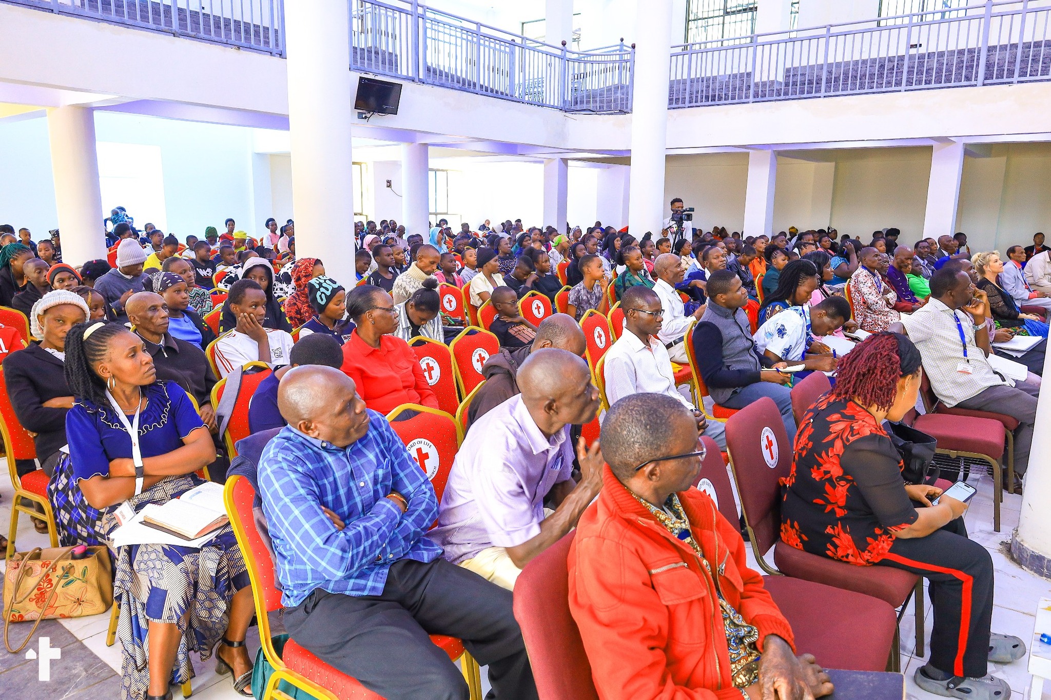 Congregation in building